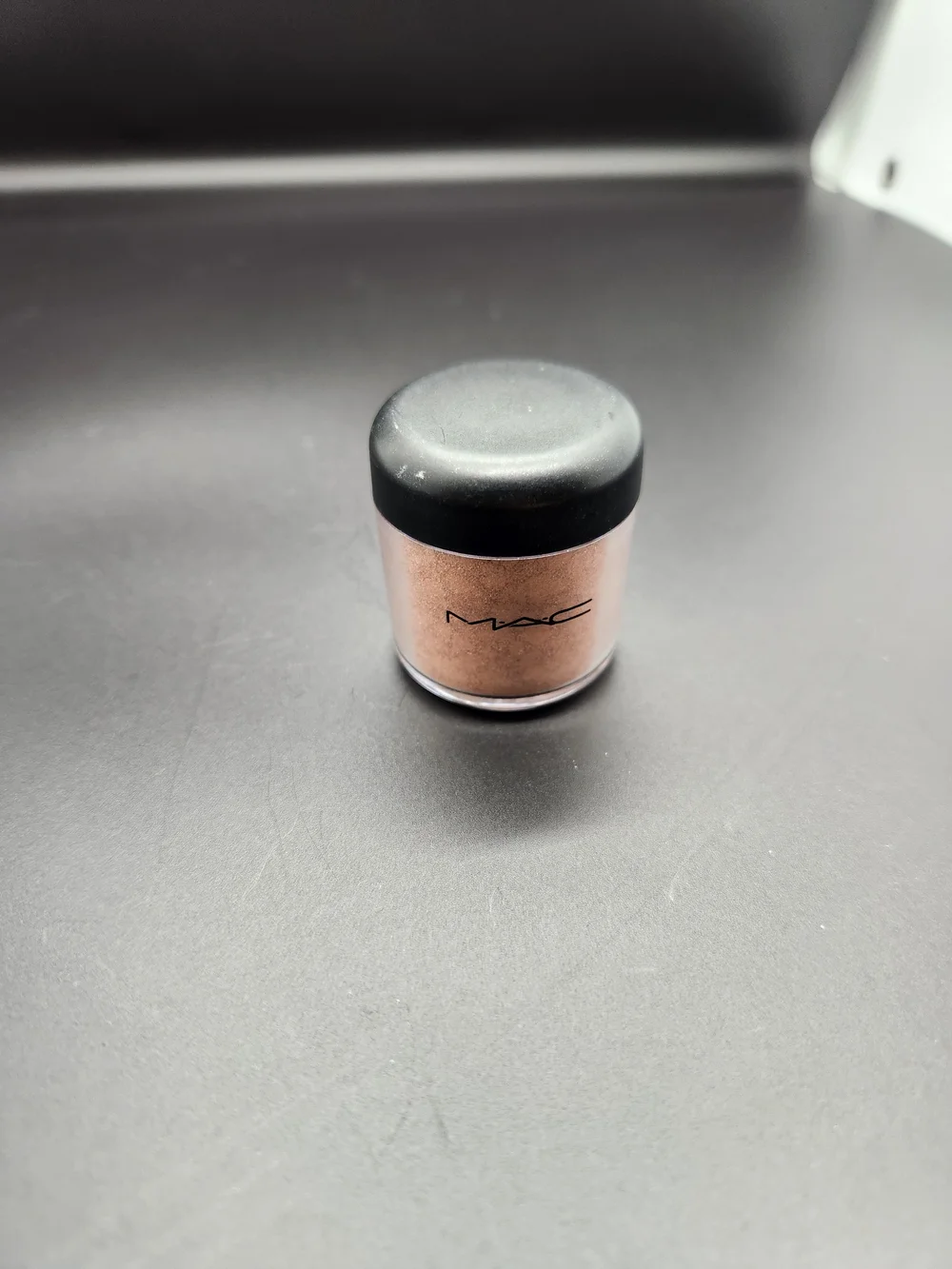 MAC Cosmetics Loose Eyeshadow Pigment — Dazzleray